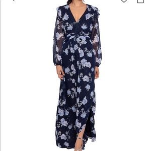 Betsy &Adam long sleeve dress. 👗